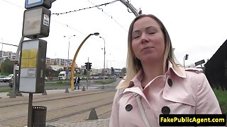 სექსუალური პატარა ტკ ...