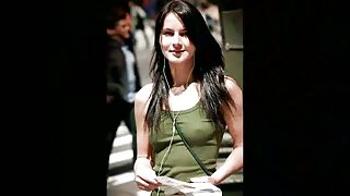 მშვენიერი ქერათმიანი ...